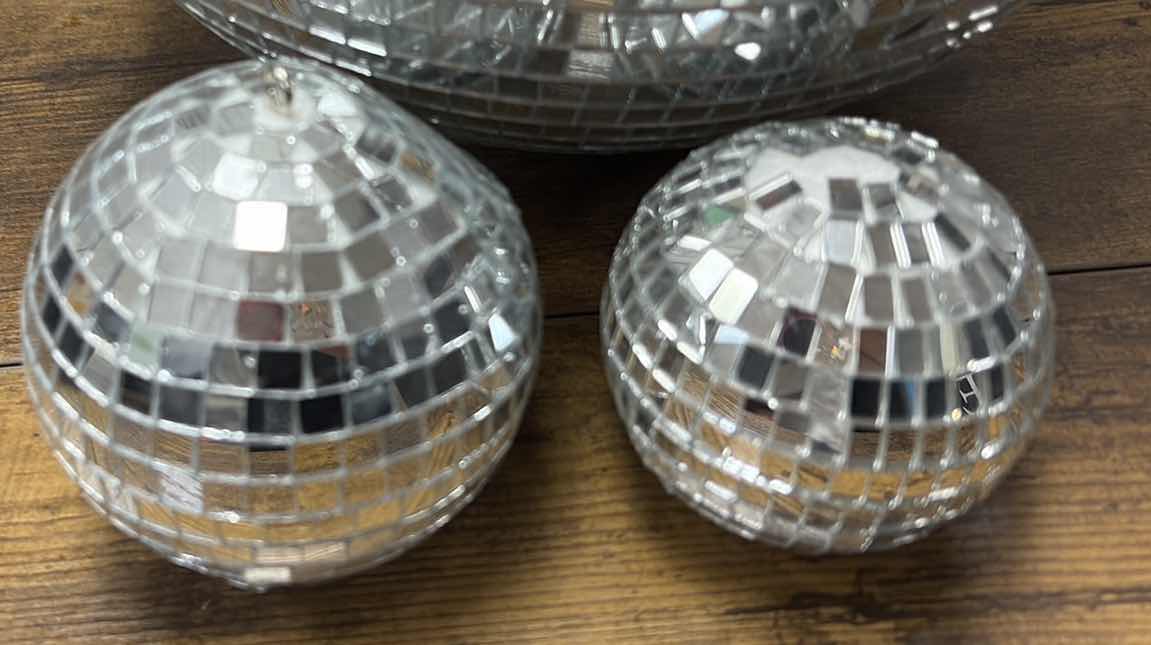 Photo 1 of (3)PCS DISCO BALLS