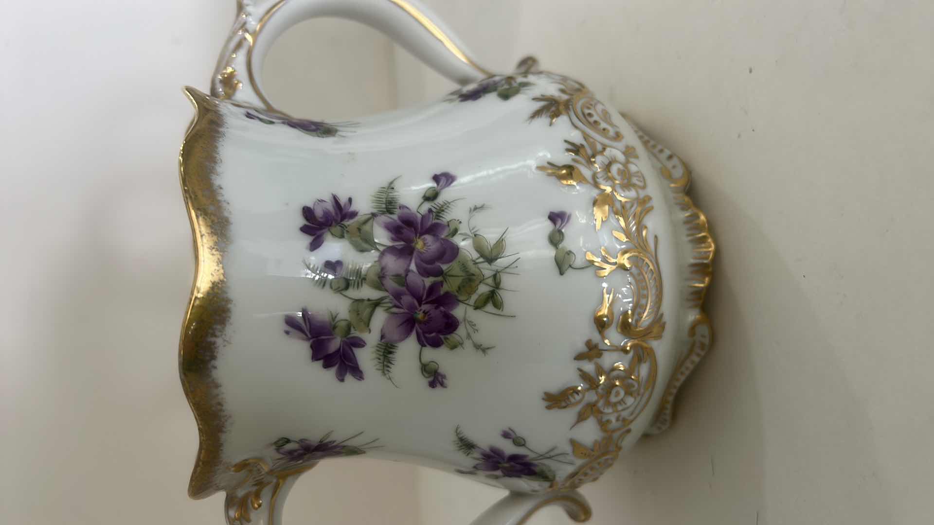 Photo 3 of VINTAGE LIMOGES FRANCE ROYAL CHINA VASE H5.5”