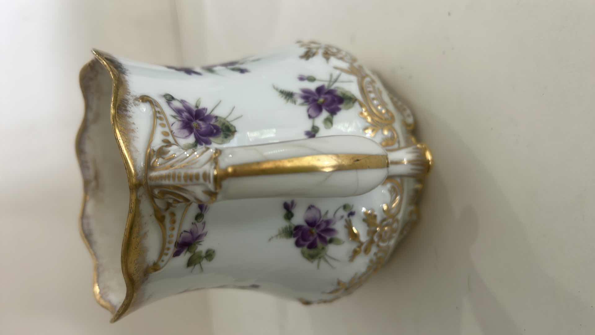 Photo 4 of VINTAGE LIMOGES FRANCE ROYAL CHINA VASE H5.5”