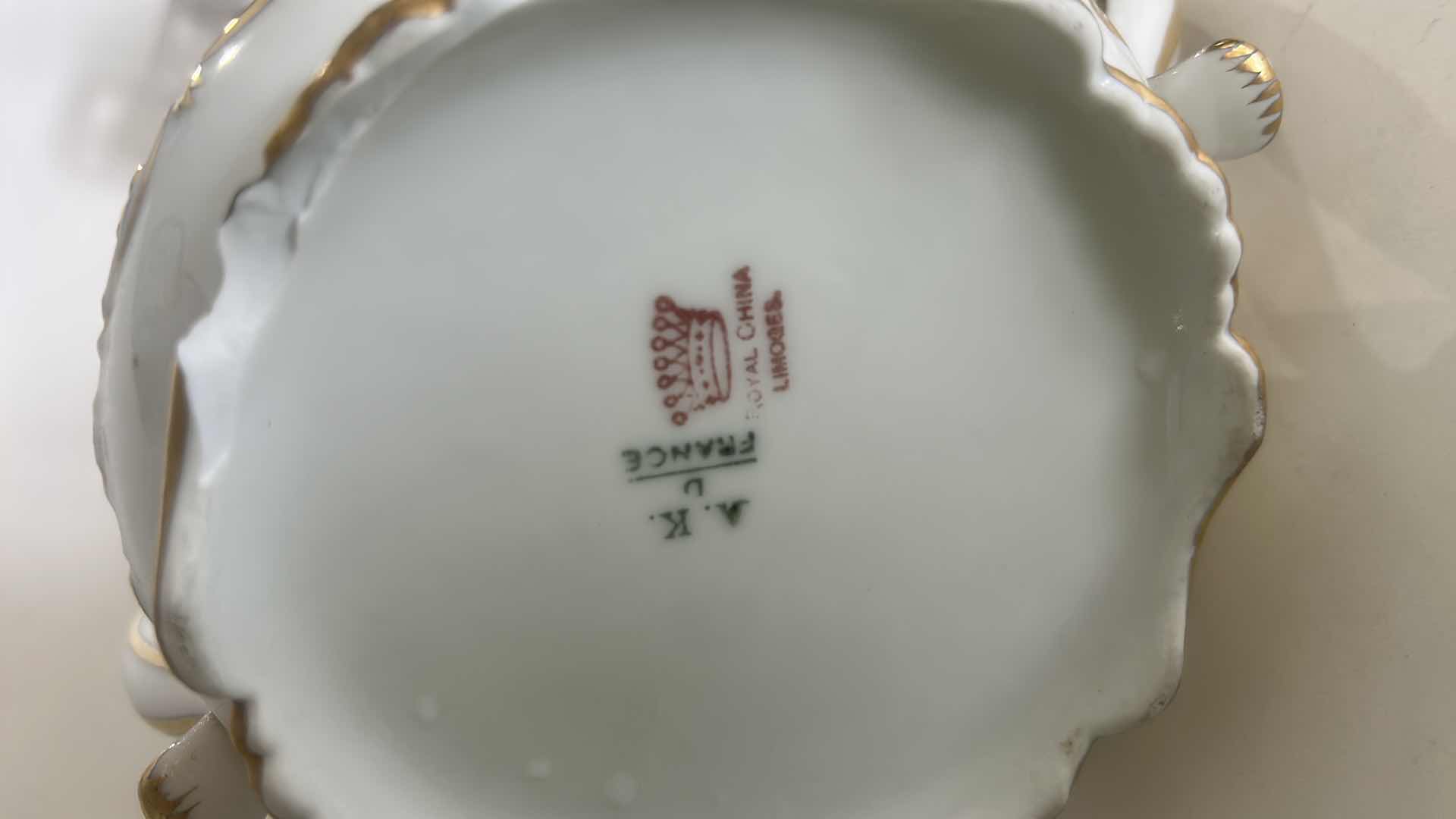 Photo 5 of VINTAGE LIMOGES FRANCE ROYAL CHINA VASE H5.5”