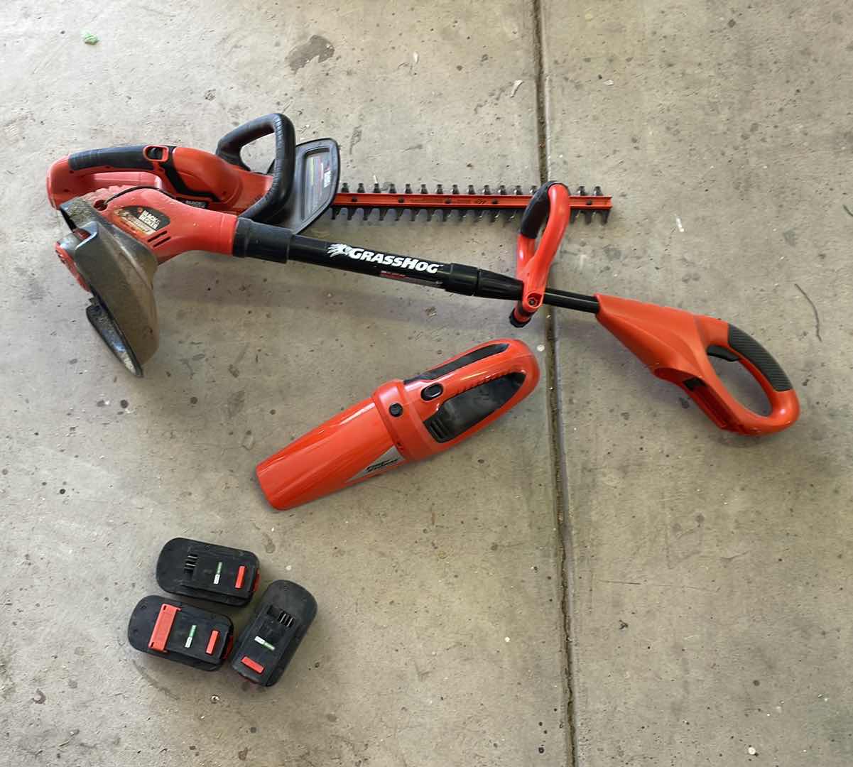 Photo 1 of BLACK AND DECKER YARD TOOLS