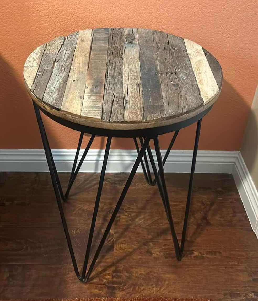 Photo 1 of 18" ROUND HEAVY METAL W RUSTIC WOOD TOP ACCENT TABLE  H 24"