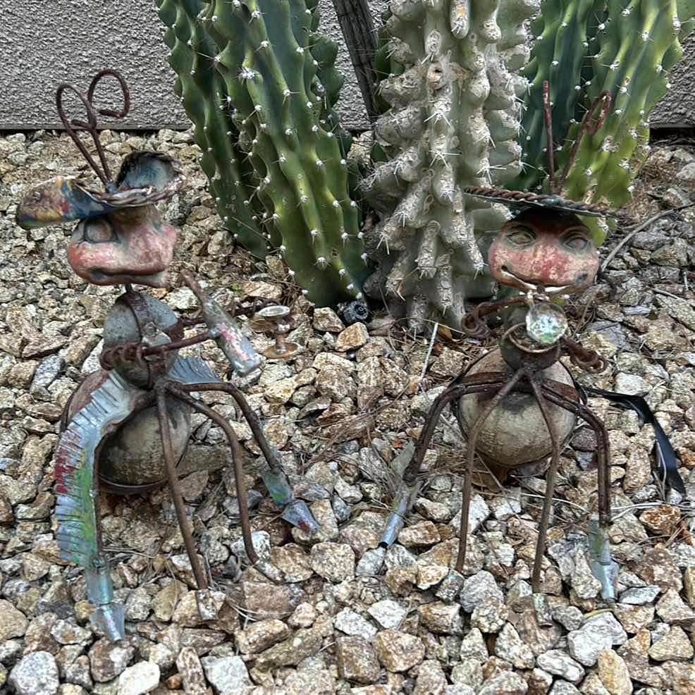 Photo 1 of OUTDOOR DECOR - METAL ANTS DRINKING AND PLAYING MUSIC