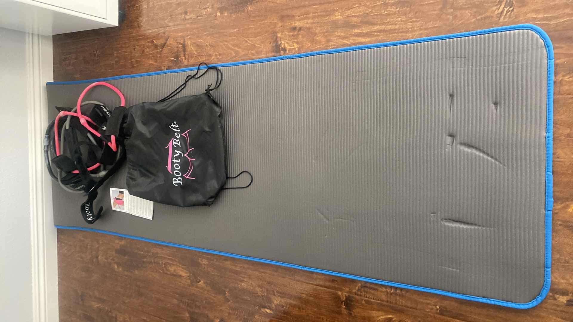 Photo 1 of LEAN FITNESS BOOTY BELT & EXERCISE MAT