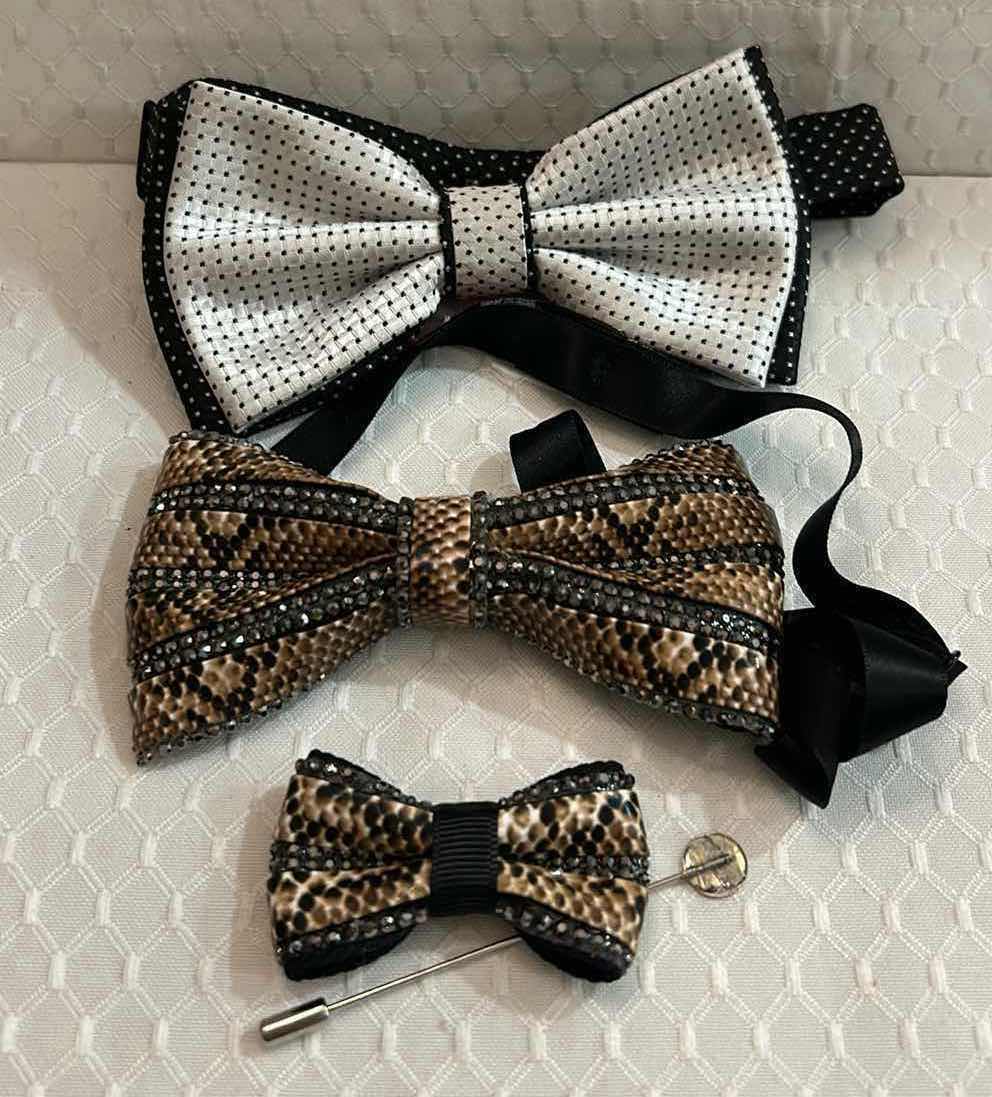 Photo 1 of MENS BOW TIES