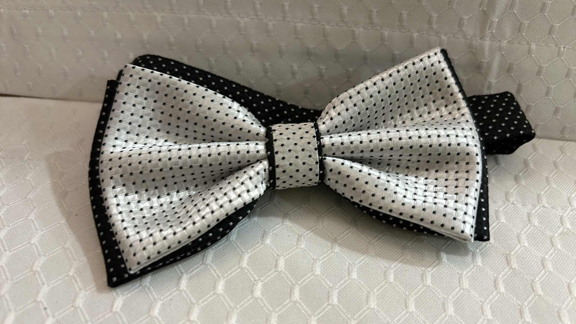 Photo 2 of MENS BOW TIES