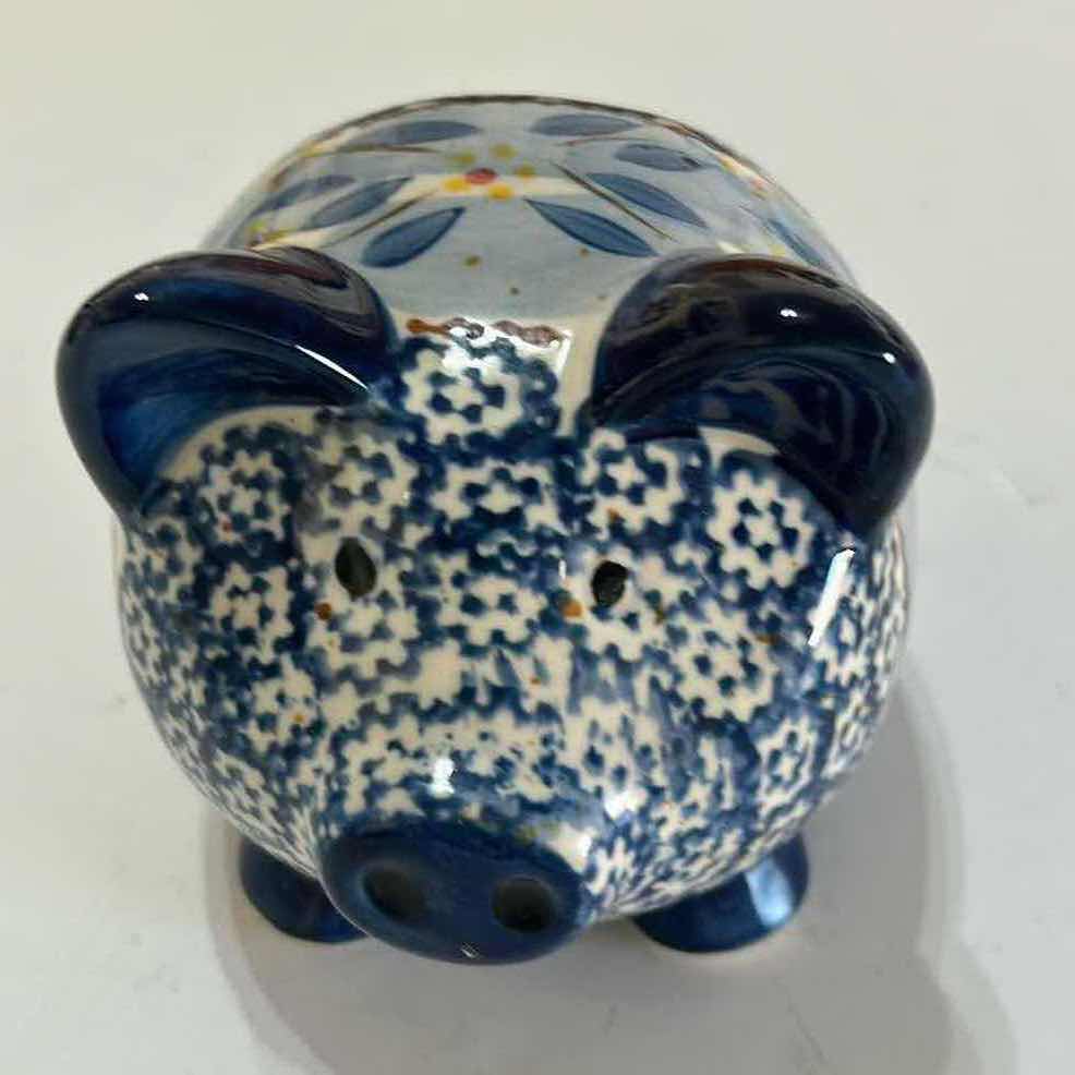 Photo 1 of LITTLE PIGGY TEMPTATIONS PRESENTABLE UTENSIL HOLDER. 6” x 5”