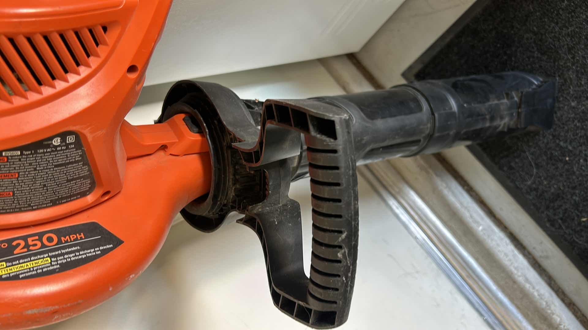 Photo 4 of GARAGE TOOLS / BLACK AND DECKER. UP TO 250 MILES PER HOUR BLOWER.