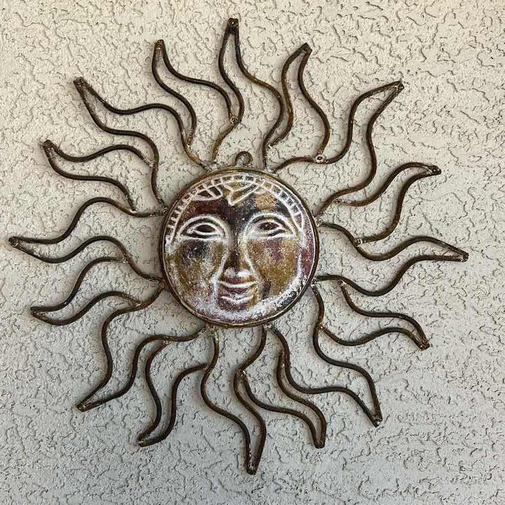 Photo 1 of OUTDOOR WALL DECOR - METAL SUN SCULPTURE 20 1/2”