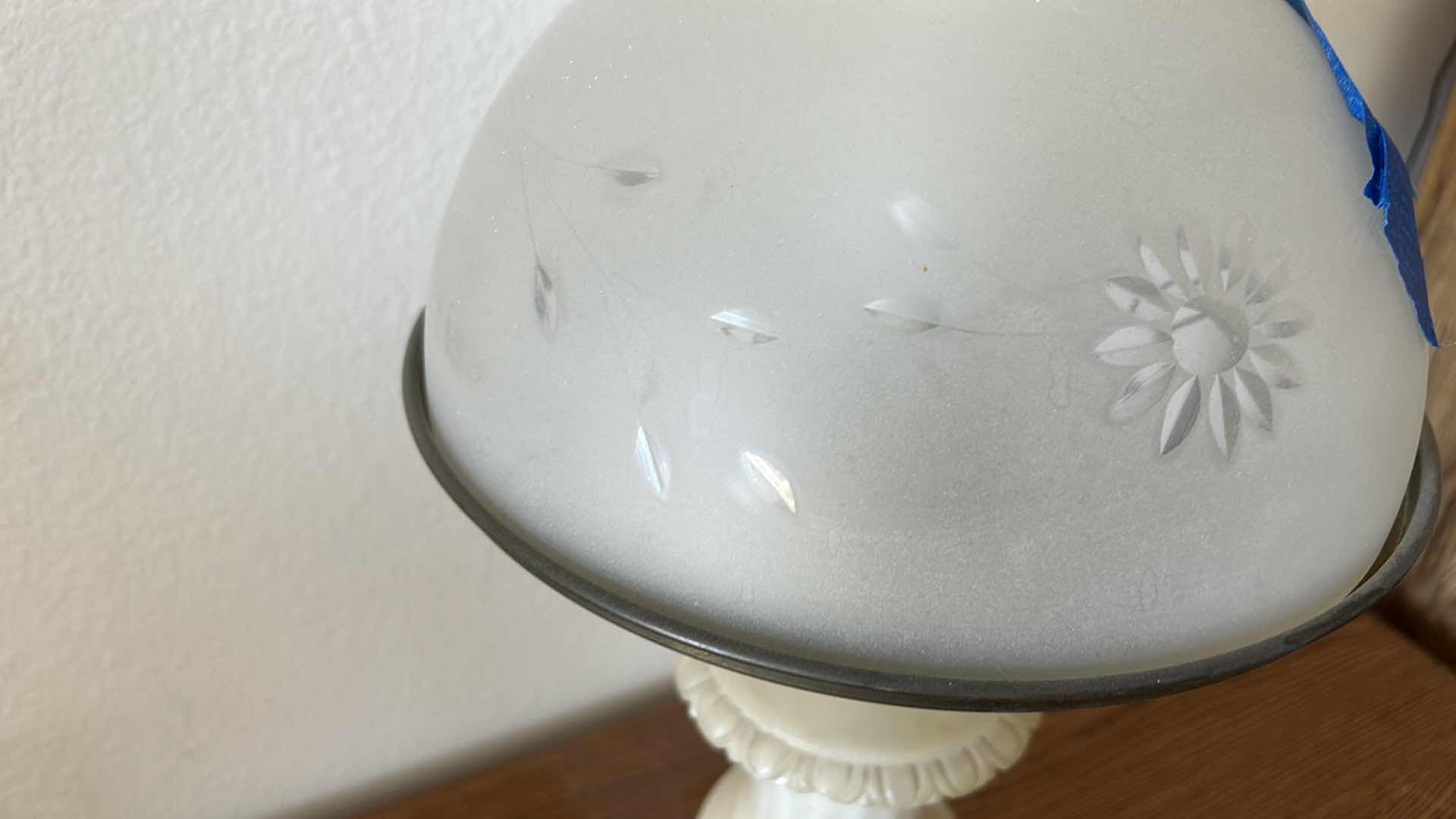 Photo 6 of VINTAGE MARBLE/ALABASTER TABLE LAMP WITH ETCHED GLASS SHADE H26”