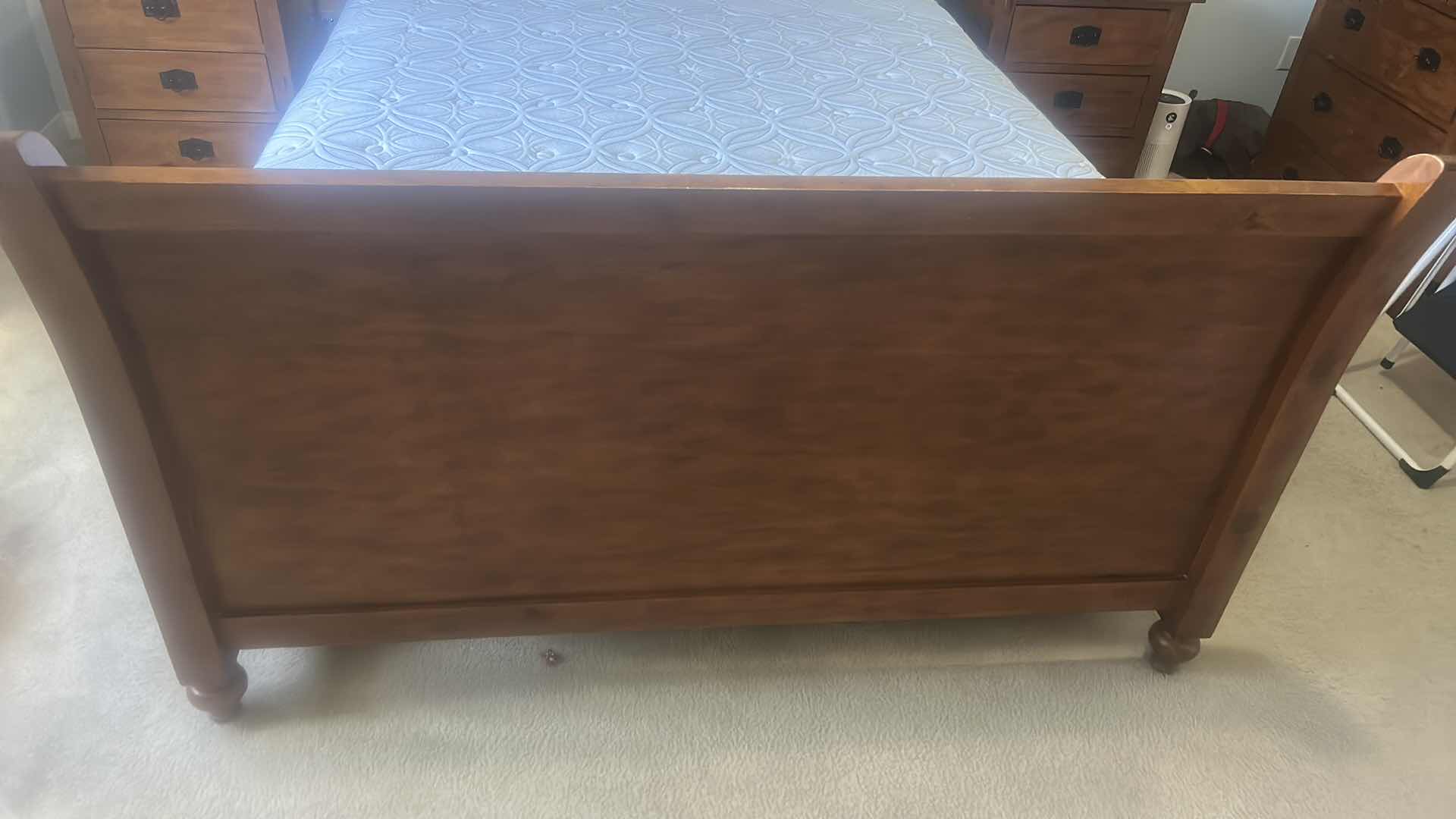 Photo 1 of TRADEWINS WOOD QUEEN HEADBOARD AND FOOTBOARD 65“ x 87“ x H56“