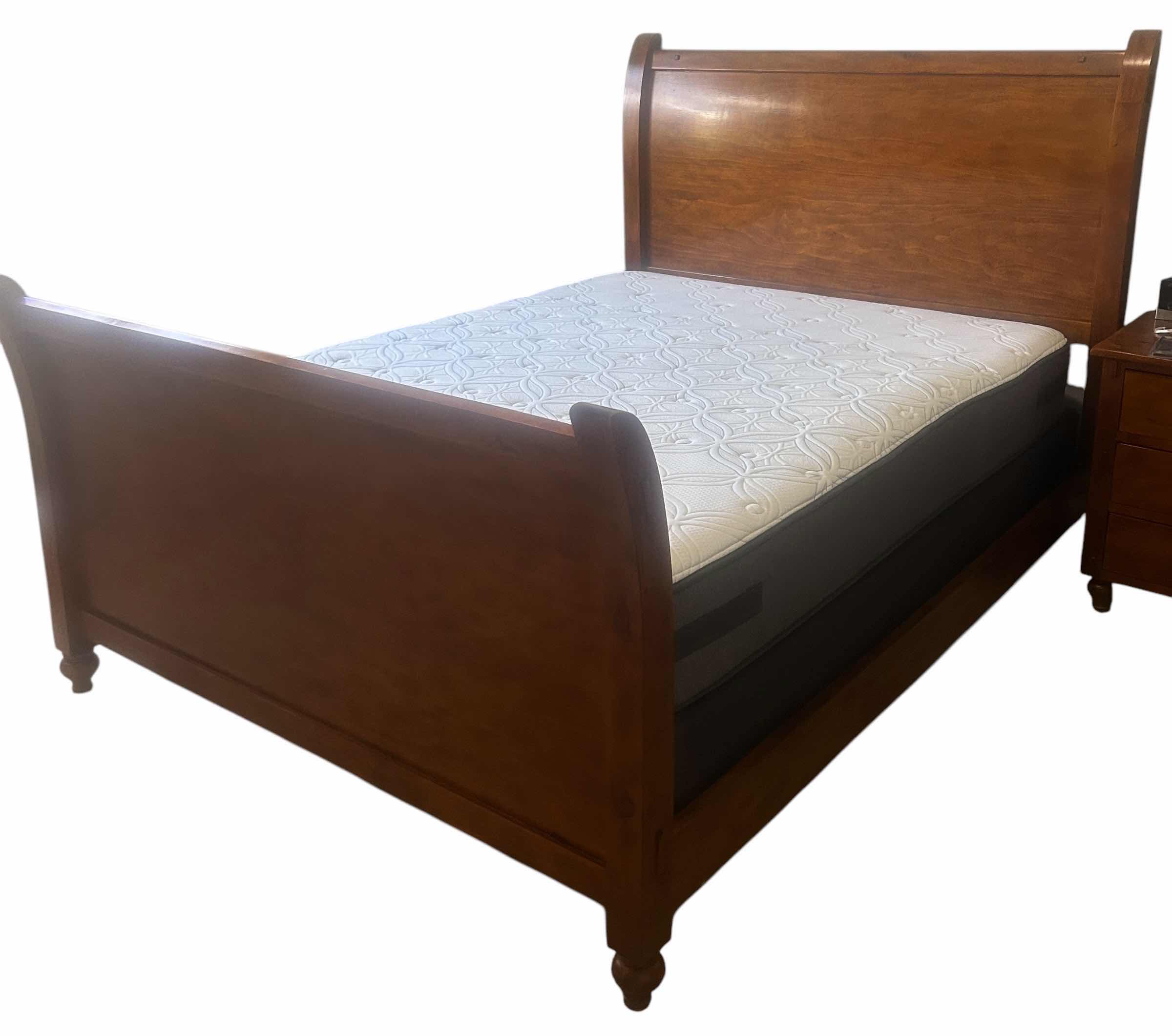 Photo 1 of TRADEWINS WOOD QUEEN HEADBOARD AND FOOTBOARD 65“ x 87“ x H56“