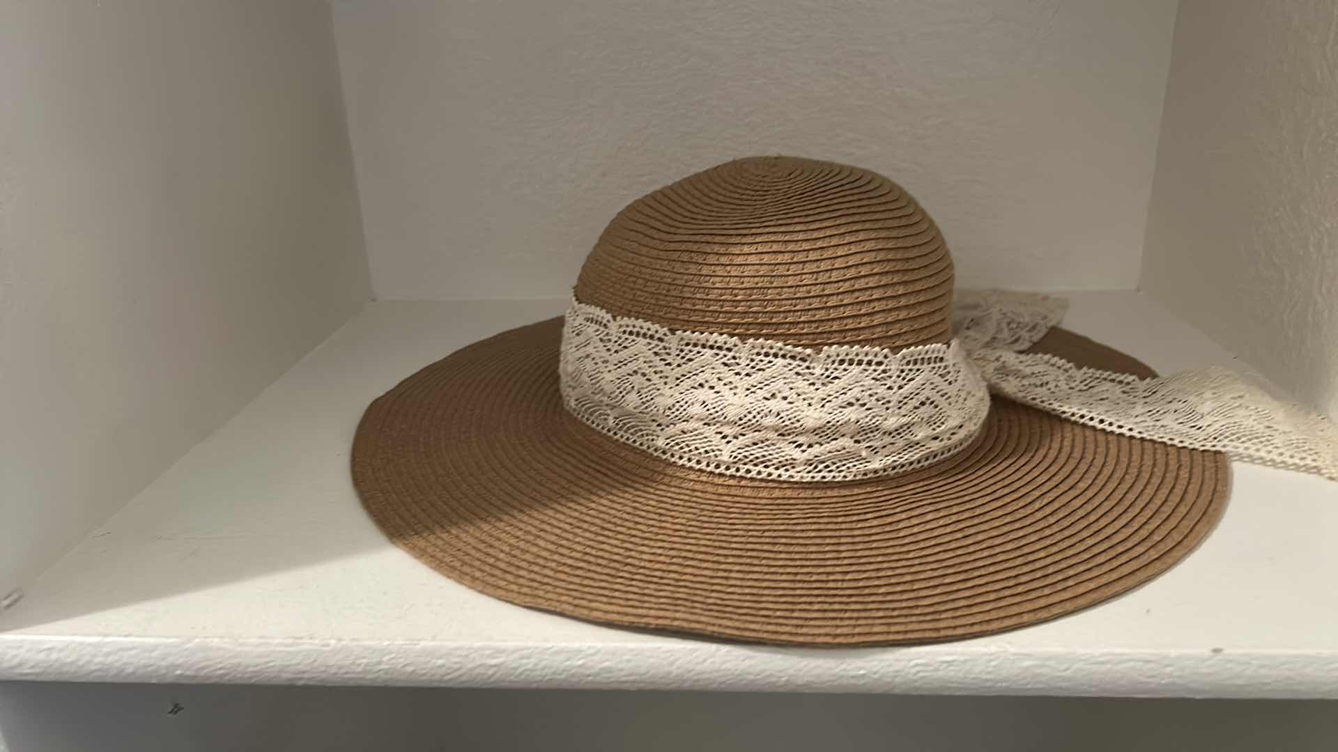 Photo 1 of 3 WOMENS HATS