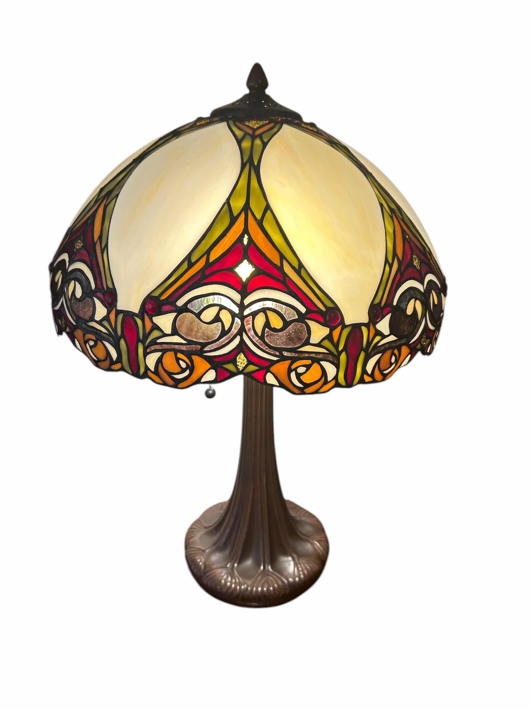Photo 1 of TIFFANY STYLE TABLE LAMP H 24”