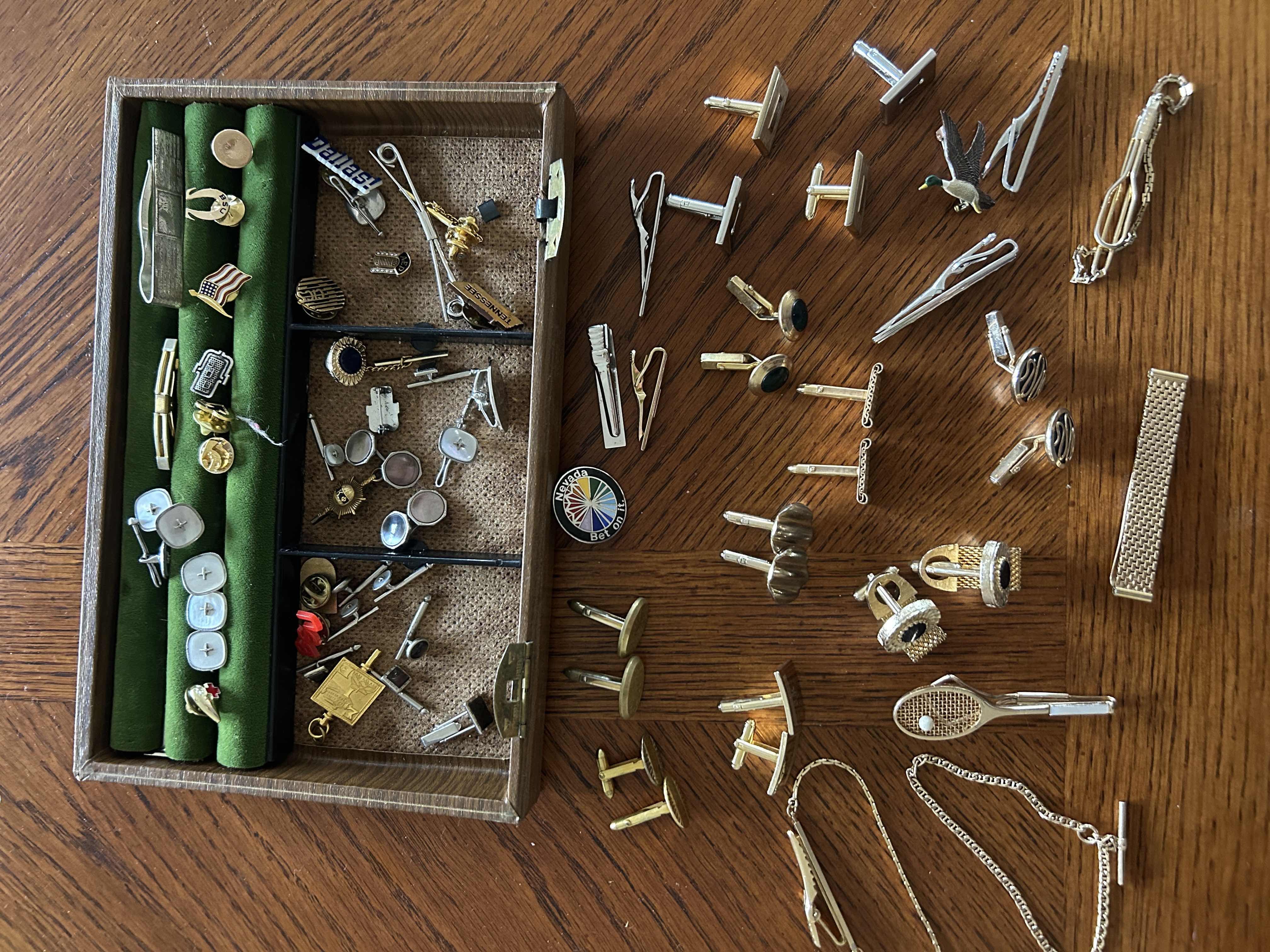 Photo 1 of MENS CUFFLINKS, TIE CLIPS