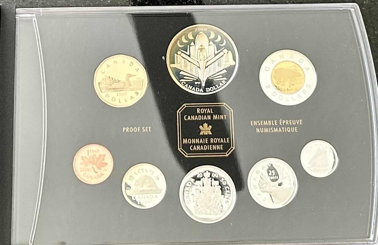 Photo 1 of VOYAGER OF DISCOVERY ROYAL CANADIAN MINT PROOF SET 2000