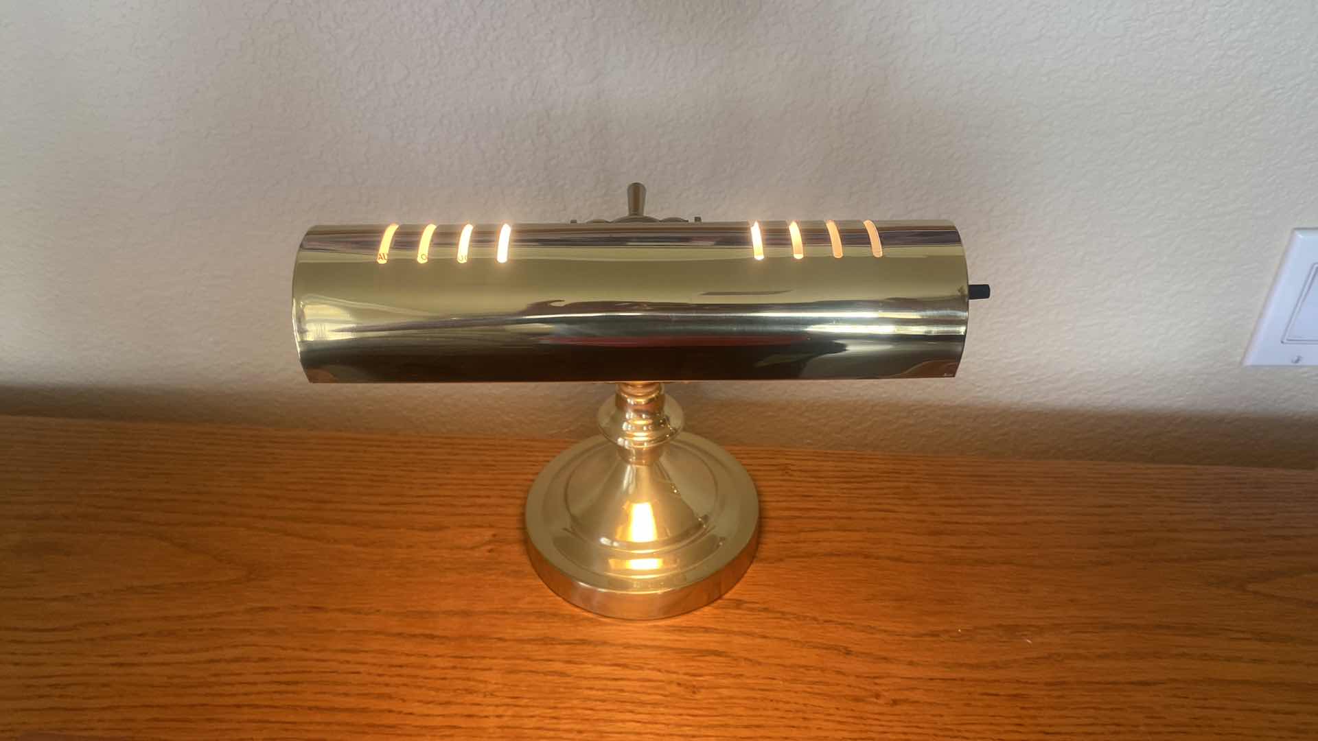 Photo 2 of BRASS ADJUSTABLE DESK LAMP H 11”