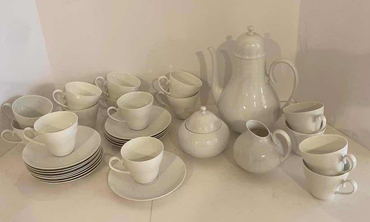 Photo 1 of 33-ROSENTHAL STUDIO-LINIE MADE IN GERMANY CHINA -COFFEE/TEA SERVICE FOR 15 PEOPLE