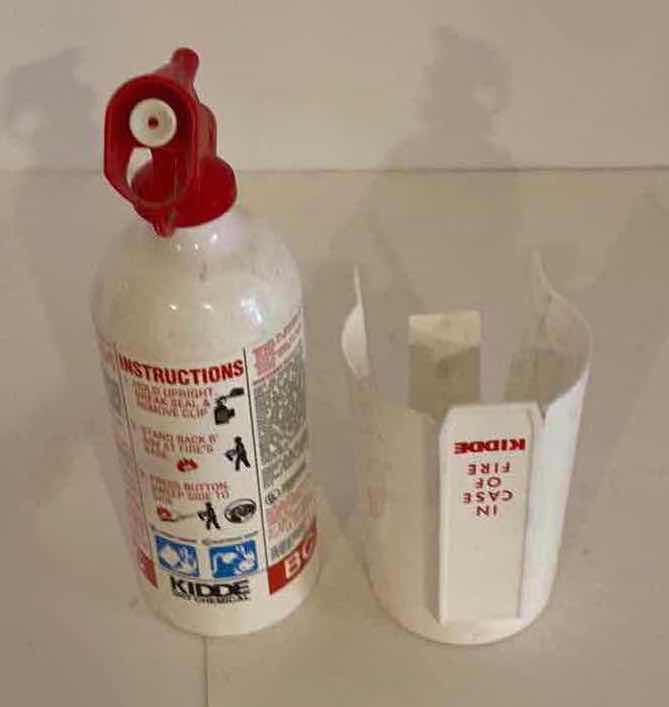 Photo 1 of KIDDE DRY CHEMICAL FIRE EXTINGUISHER