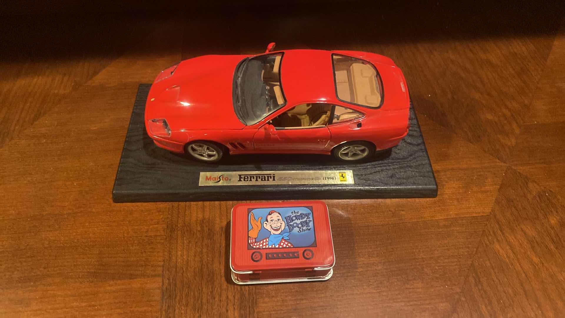 Photo 1 of MAISTO FERRARI COLLECTABLE MODEL CAR 9 1/2“ & HOWDY DOODY MINI LUNCH BOX