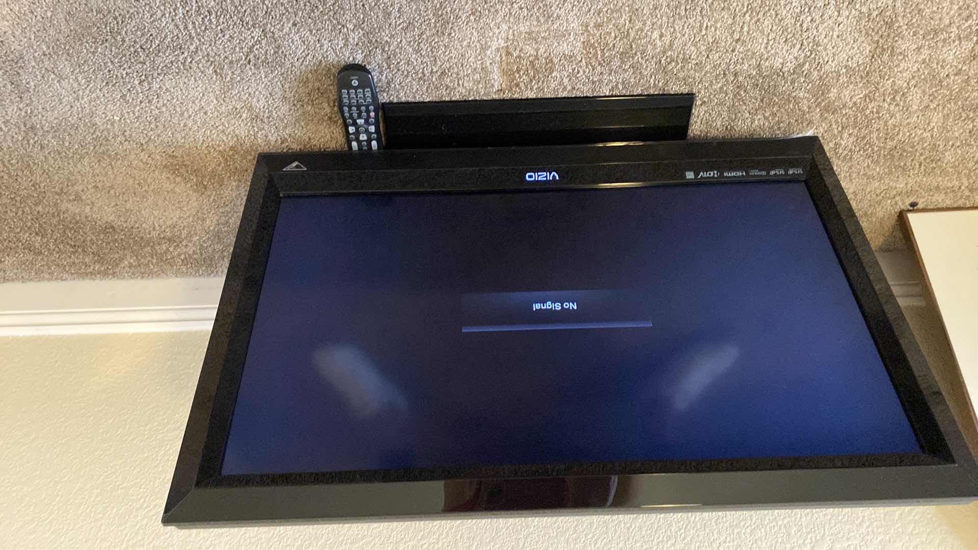 Photo 1 of 32”- VIZIO TV