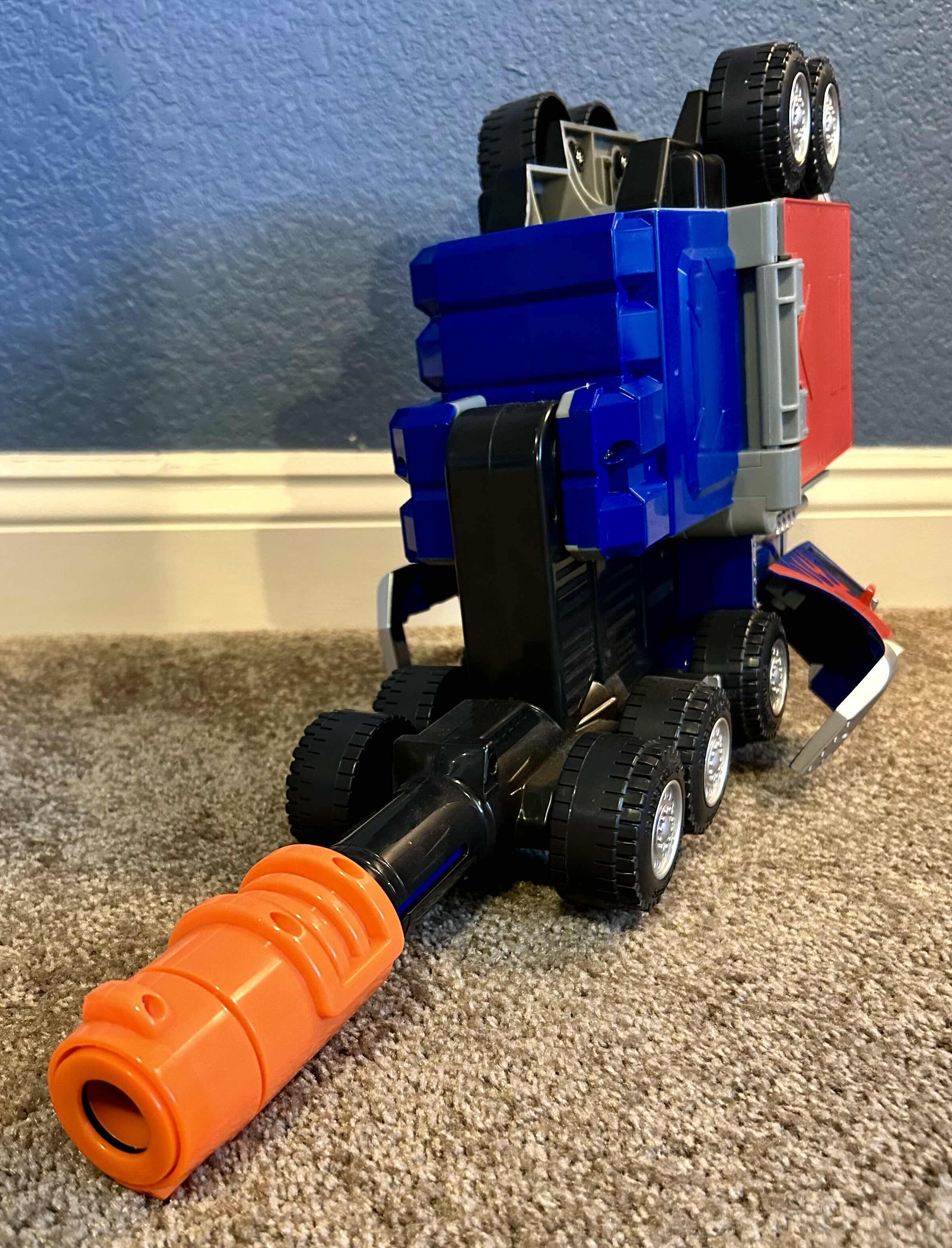 Photo 3 of NERF TRANSFORMERS OPTIMUS PRIME MEGA DART BLASTER