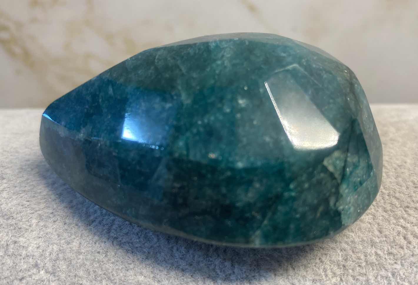 Photo 2 of GREEN BERYL PEAR FACETED 438.35 cts GEMSTONE GLA CERTIFIED 111912