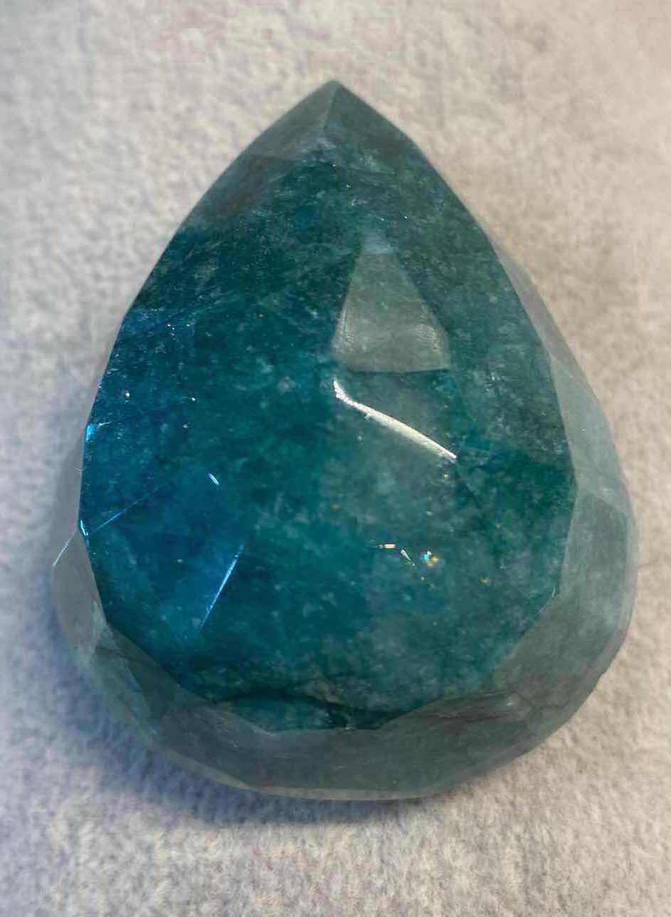 Photo 1 of GREEN BERYL PEAR FACETED 438.35 cts GEMSTONE GLA CERTIFIED 111912