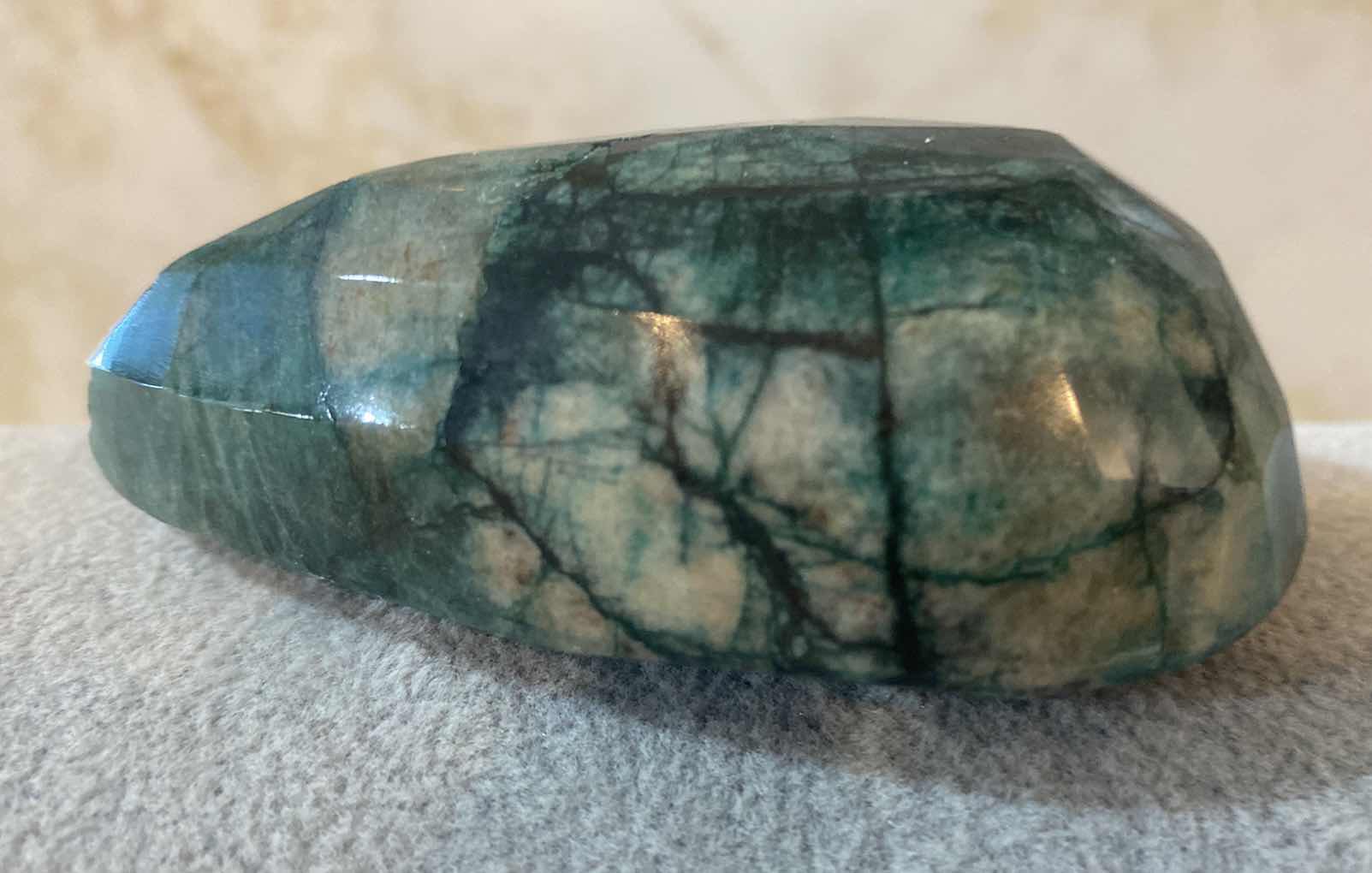 Photo 4 of GREEN BERYL PEAR FACETED 578.46 cts GEMSTONE GLA CERTIFIED 112012