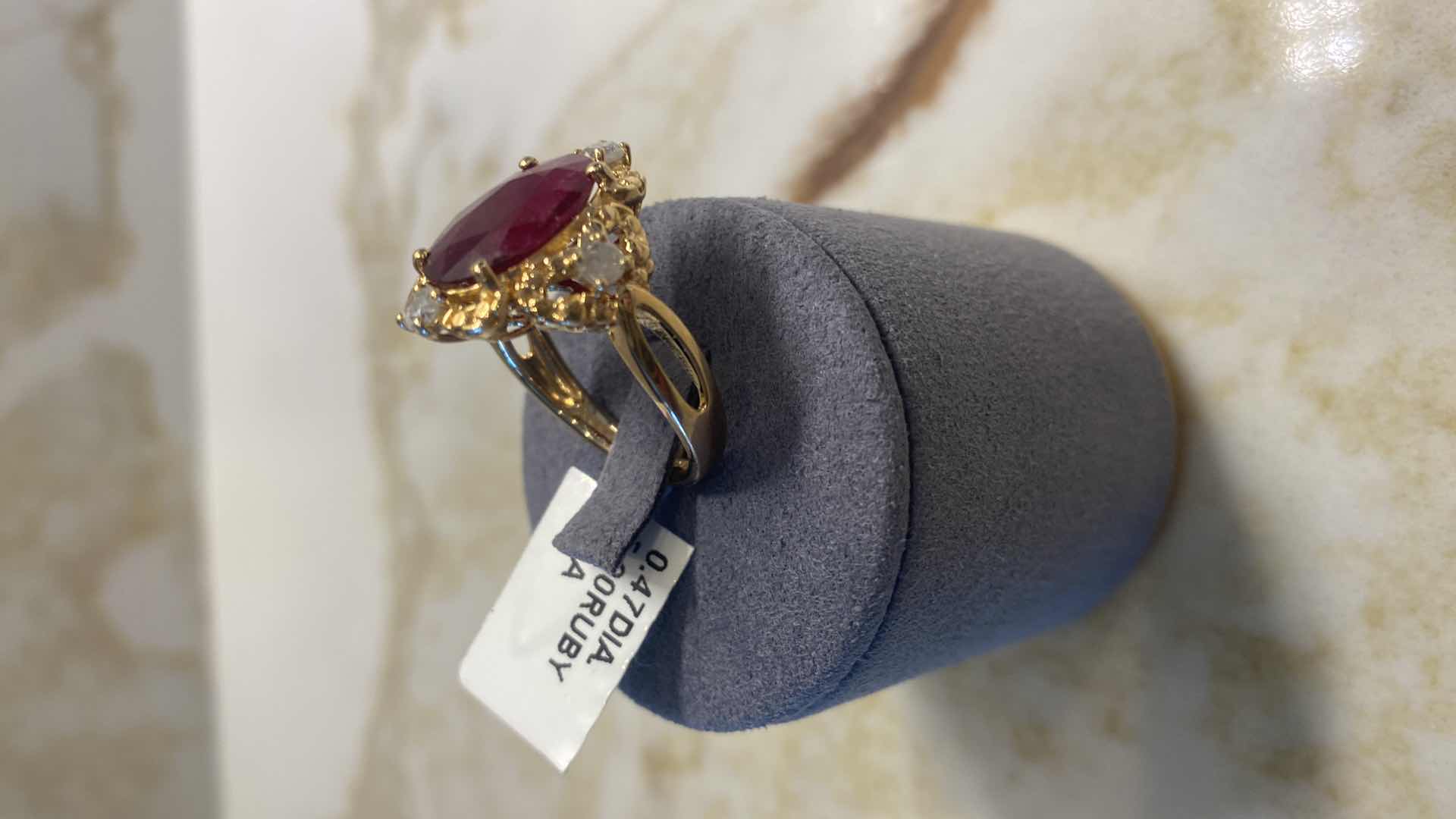 Photo 4 of 925 STERLING SILVER RING 5.4gm w/GOLD OVERLAY WITH RUBY CORUNDUM OVAL EST 5.0ctw WITH NATURAL DIAMOND ROUND BRILLIANT CUT EST .47 ctw SIZE 7 GGA CERTIFIED APPRAISAL K45E1