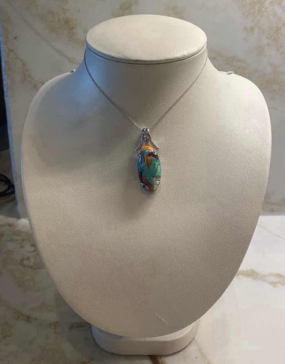 Photo 1 of 925 STERLING SILVER NECKLACE W/OPAL OVAL CABOCHON 19.30 ctw & NATURAL DIAMOND ROUND EST .09 ctw GGA APPRAISAL K28E5