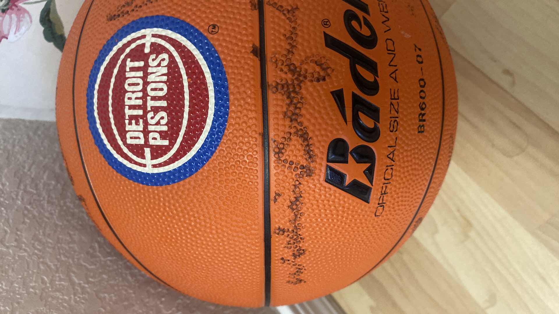 Photo 4 of DETROIT PISTONS AUTOGRAPHED BASKETBALL-WITH 1990 POSTER