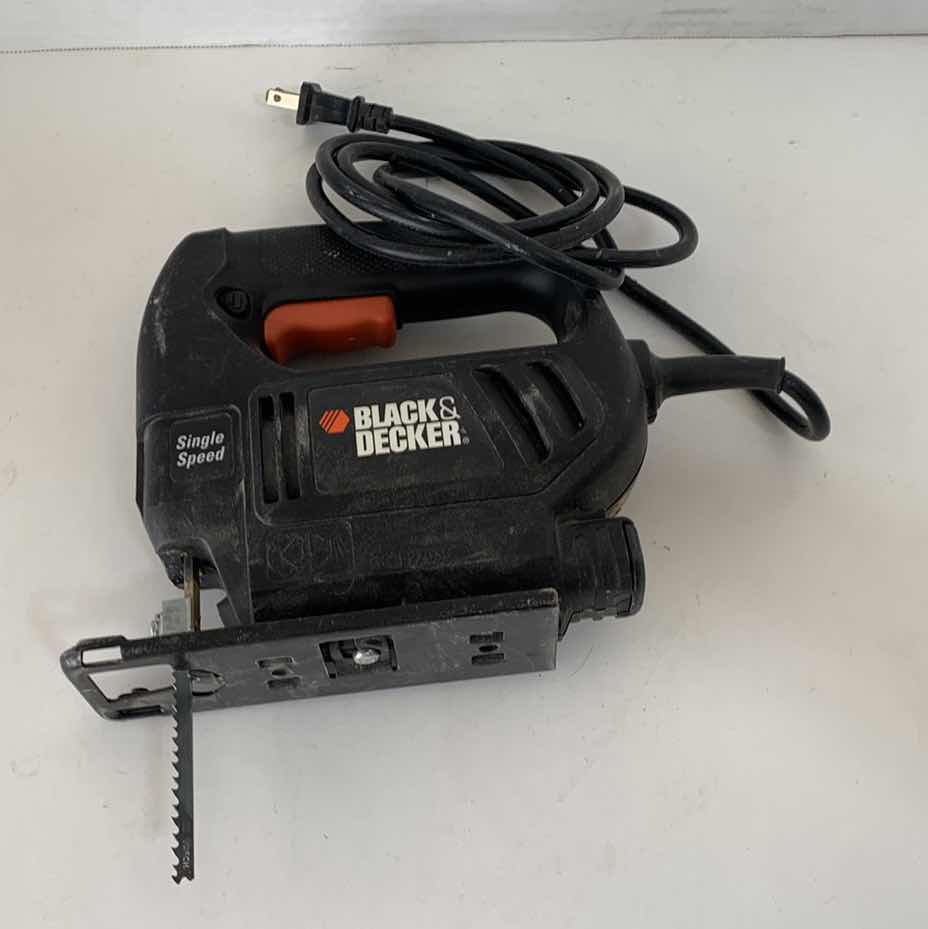 Photo 1 of BLACK AND DECKER SINGLE SPEED JIGSAW 7552