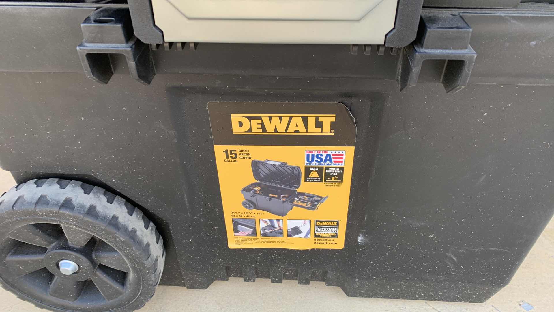 Photo 2 of DEWALT 15 GALLON TOOLBOX WITH ROLLERS