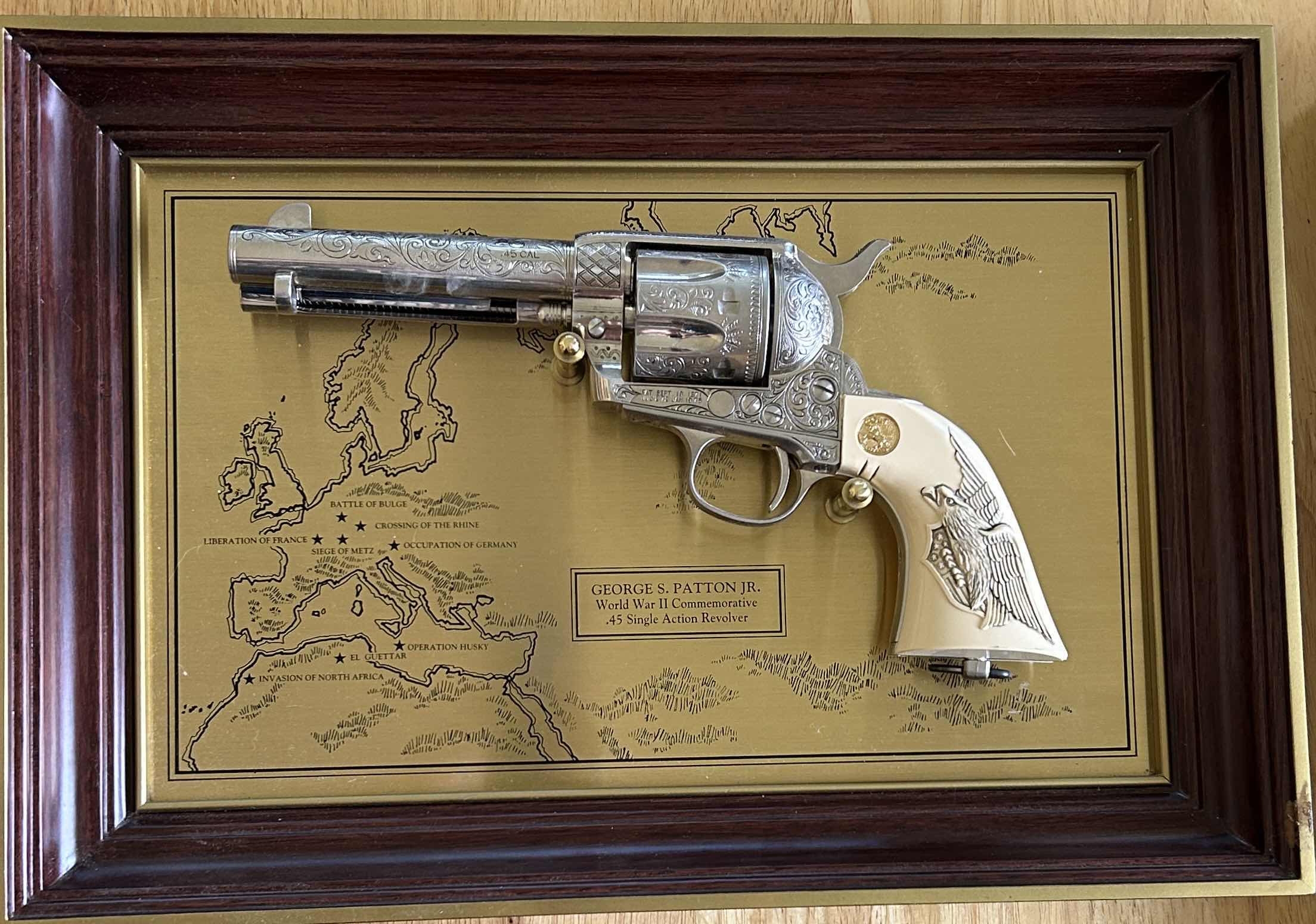 Photo 1 of FRANKLIN MINT REPLICA GEORGE S PATTON WWII  REVOLVER