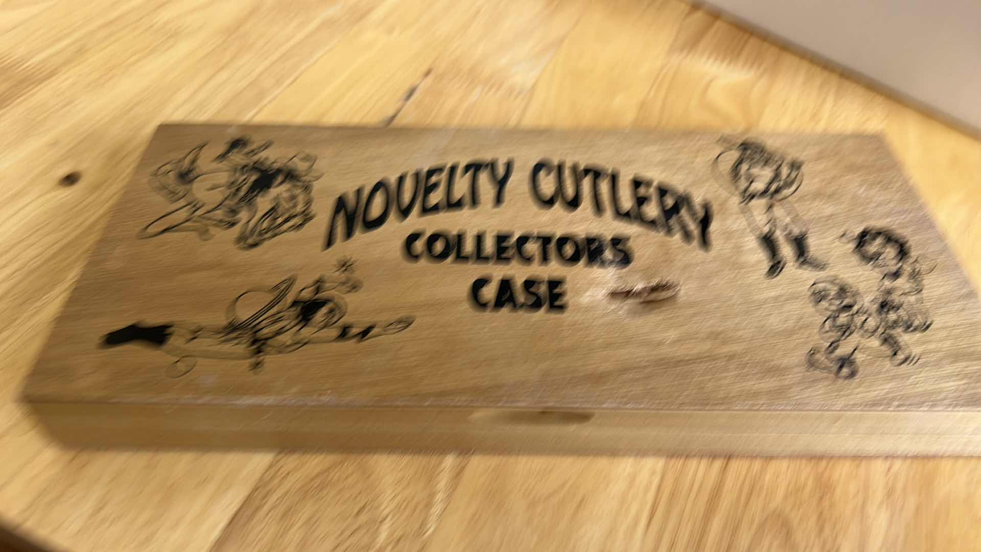 Photo 1 of COMMEMORATIVE FOLDING KNIVES FEATURING PROMINENT BASEBALL LEGENDS. INCLUDES  DISPLAY CASE