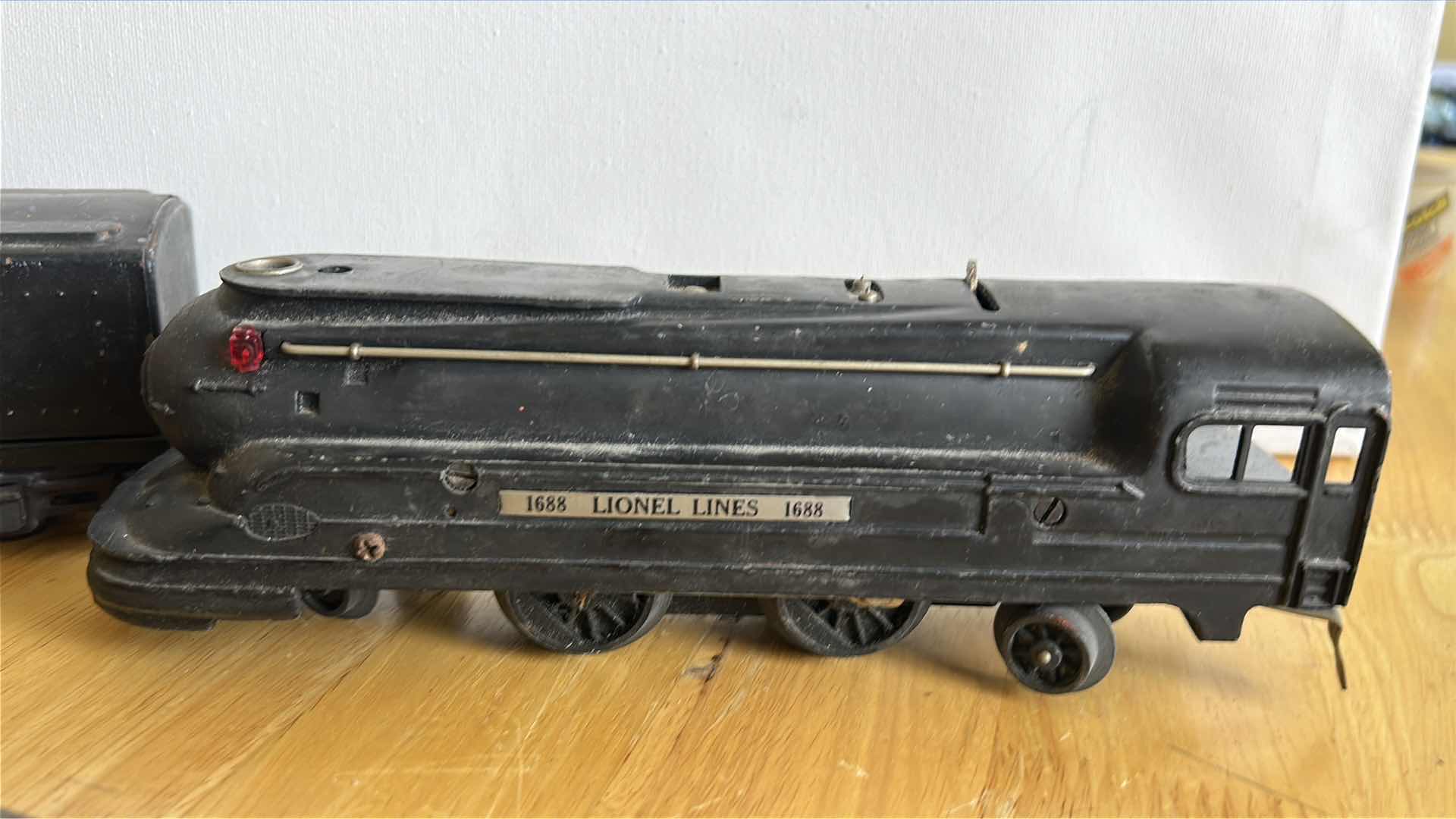 Photo 1 of 5 LIONEL LINES TRAINS