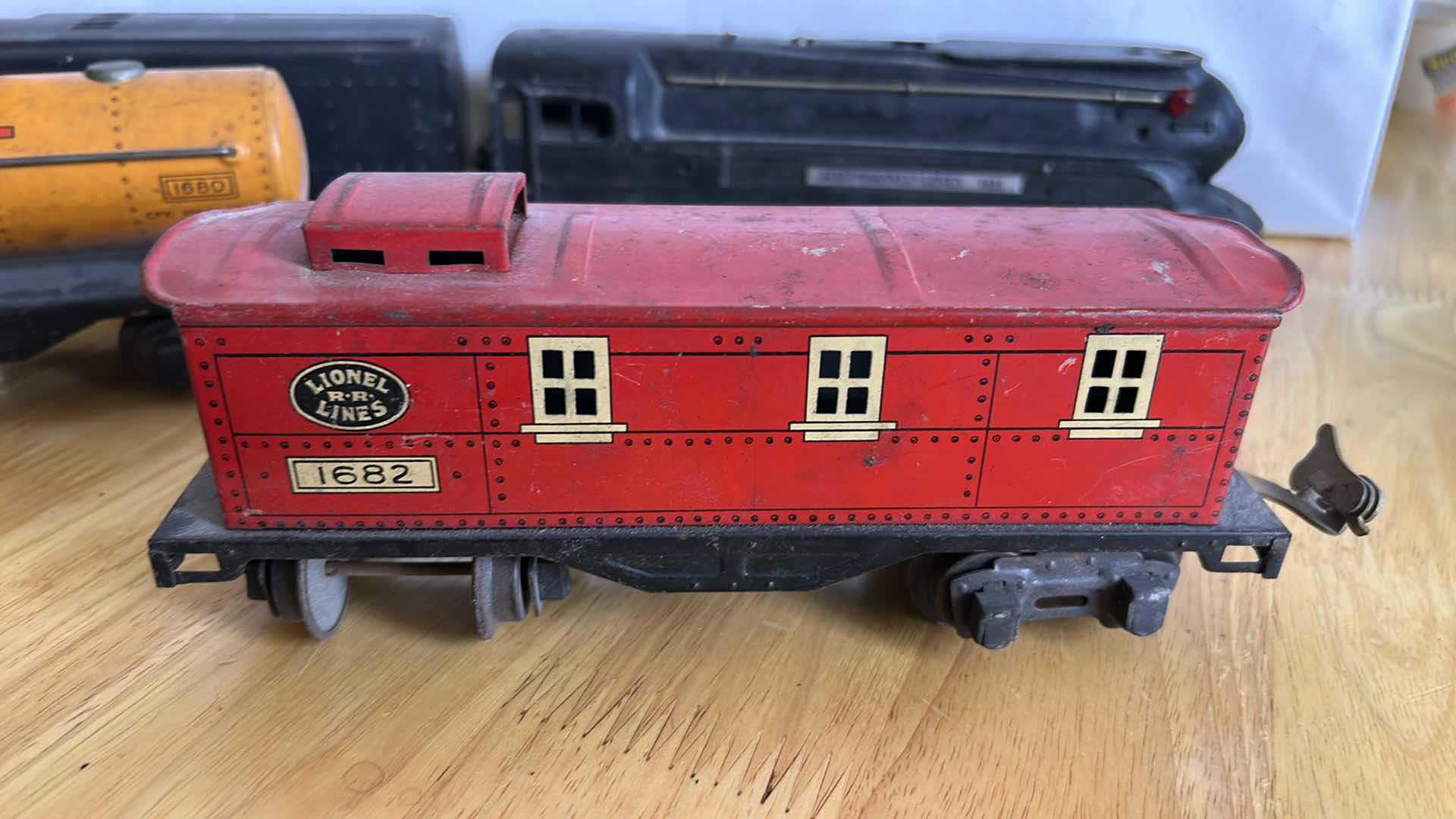 Photo 1 of 5 LIONEL LINES TRAINS