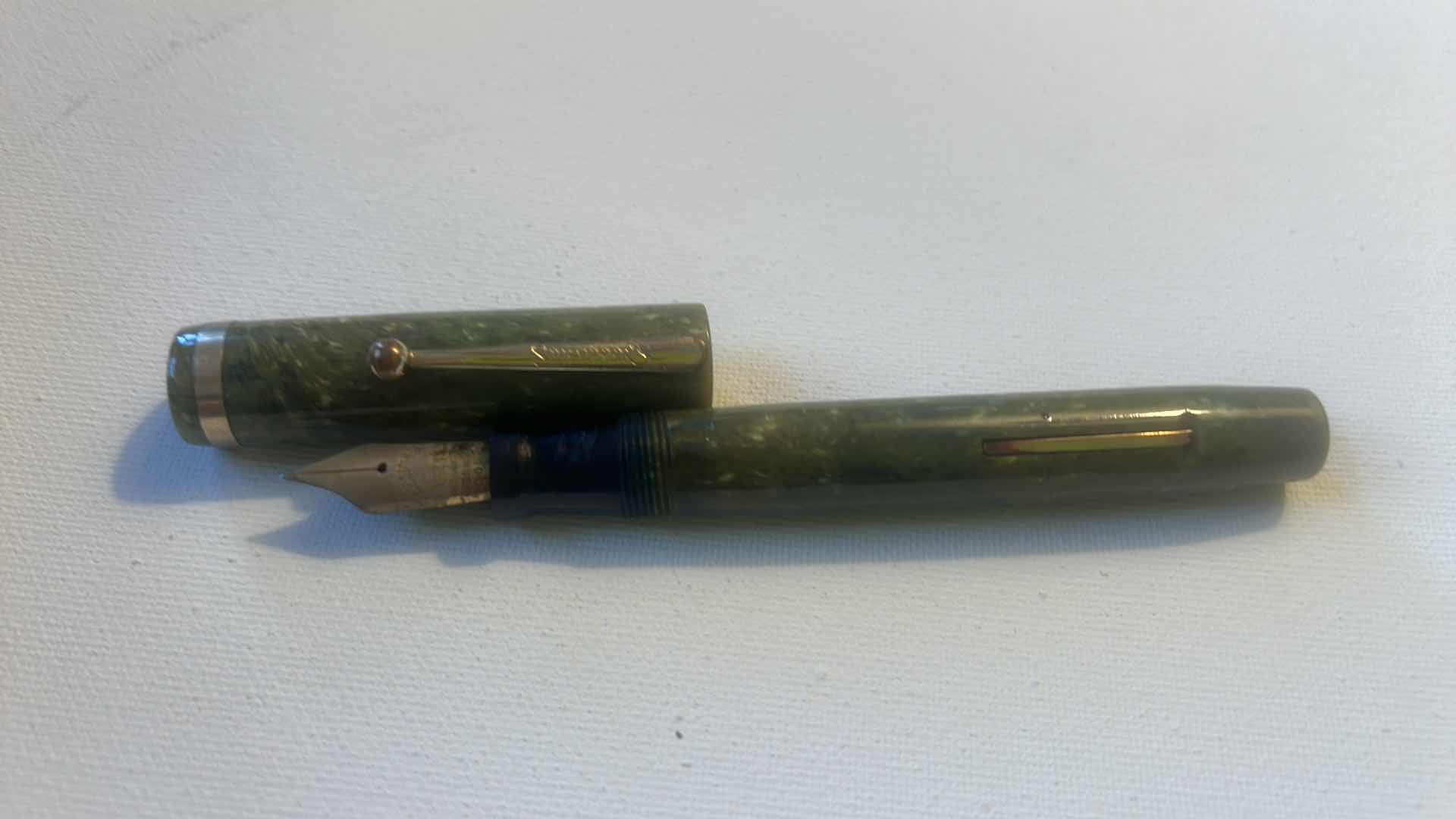 Photo 1 of VINTAGE SHEAFFER LIFETIME SENIOR FLAT FOUNTAIN PEN IN JADE GREEN