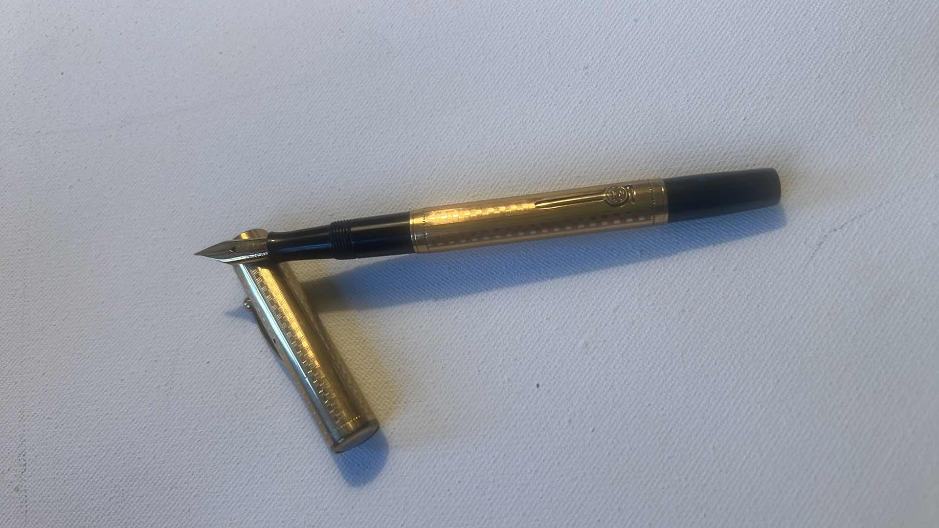 Photo 1 of VINTAGE WATERMAN 552 1/2 FOUNTAIN PEN, FEATURING A SOLID 14K GOLD OVERLAY