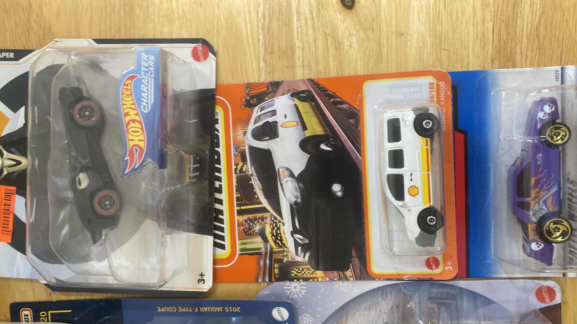 Photo 1 of 9 - HOT WHEELS & MATCHBOX DIE CAST CARS