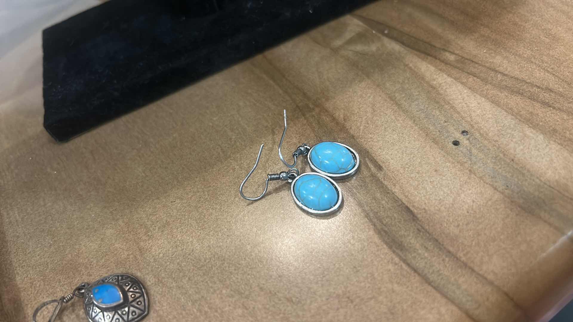 Photo 1 of 3 STRETCHY BRACELETS AND 2 PIERCED EARRINGS