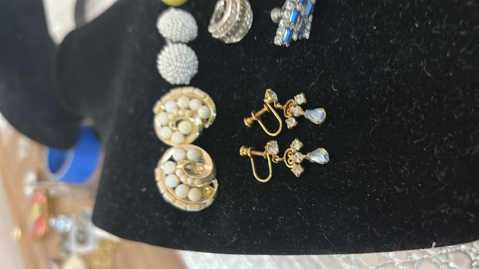 Photo 1 of FASHION JEWELRY - 8 PAIRS CLIP ON EARRINGS AND RING