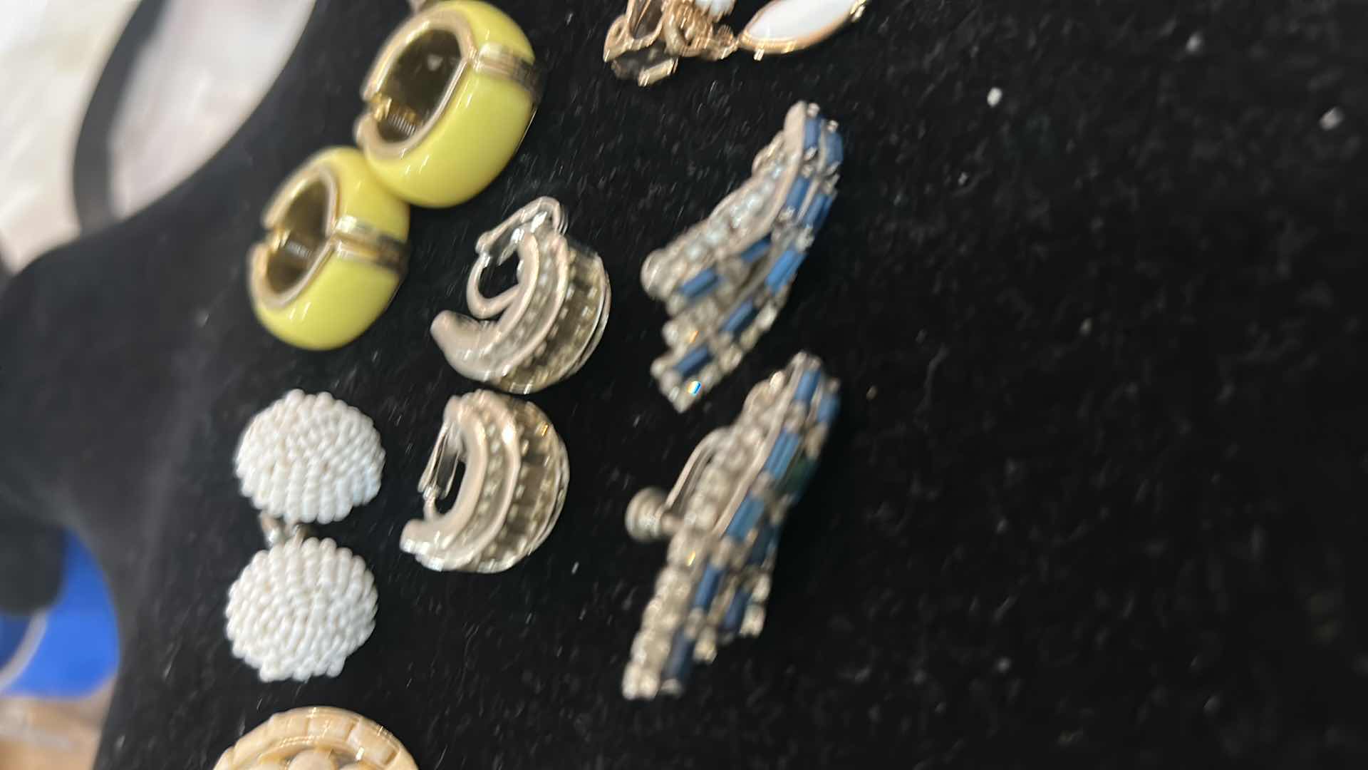 Photo 1 of FASHION JEWELRY - 8 PAIRS CLIP ON EARRINGS AND RING