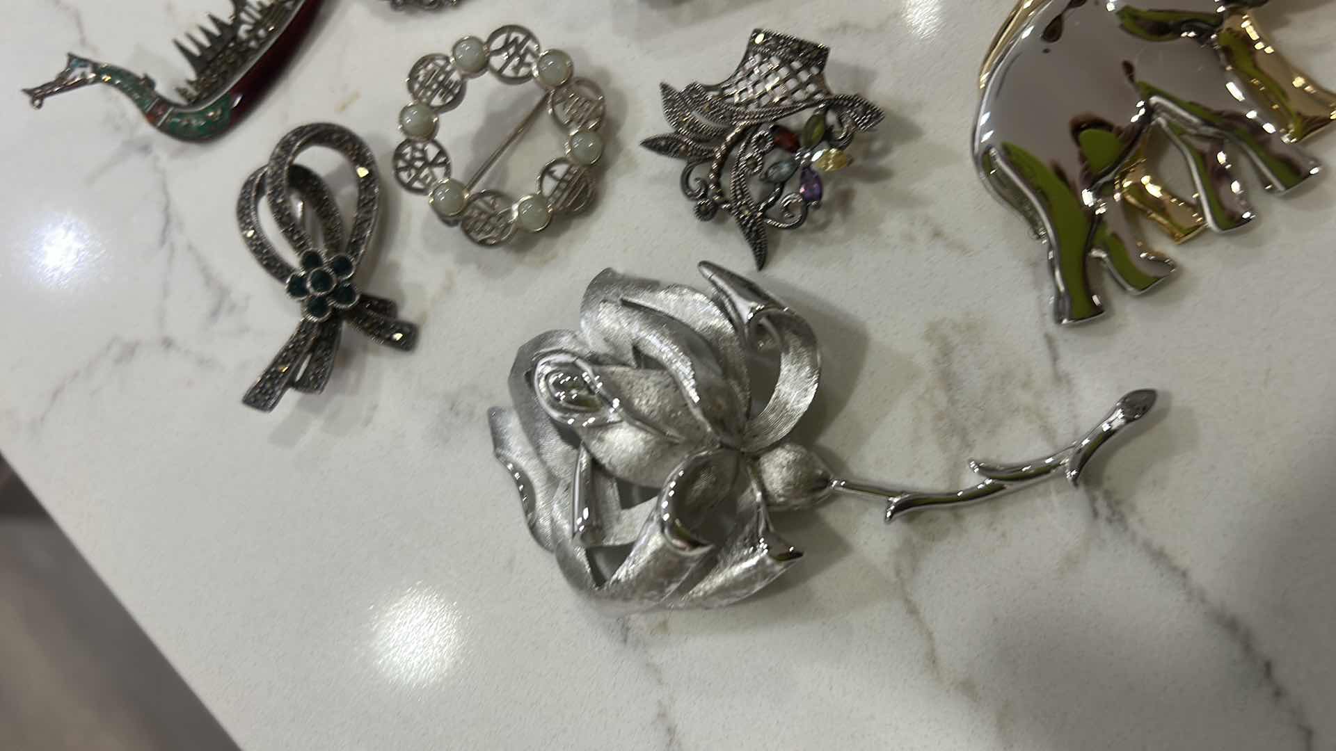 Photo 1 of 20 BROOCHES / PINS