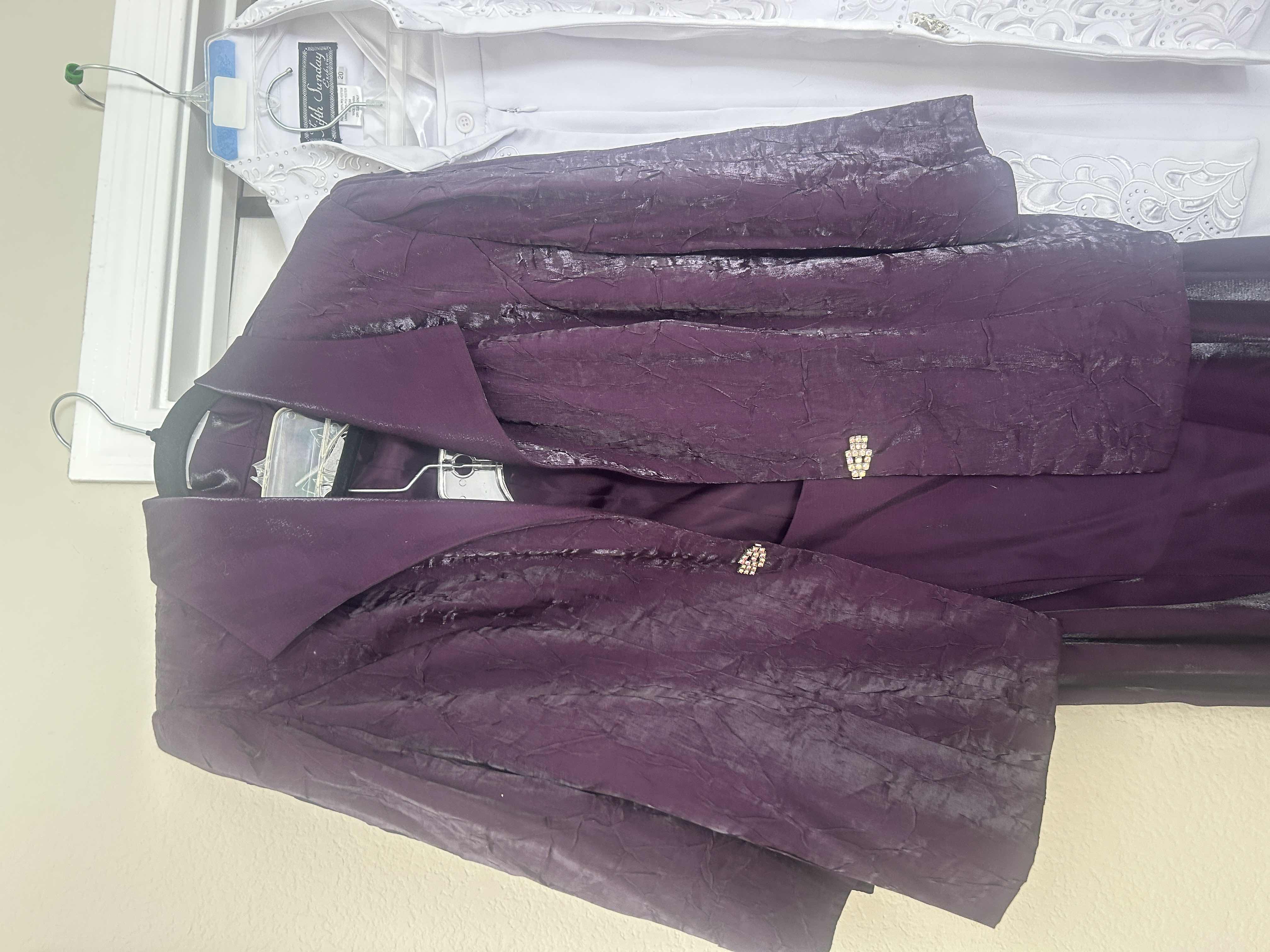 Photo 1 of 31 PC’S WOMENS PLUS SIZE CLOTHING