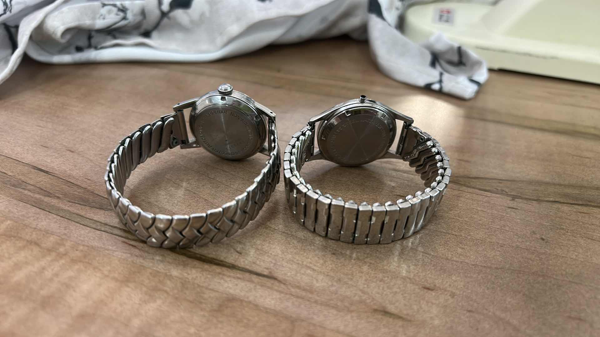 Photo 1 of 2 MENS VINTAGE WATCHES, COLLIER 17 JEWELS WATERPROOF & GENEVA