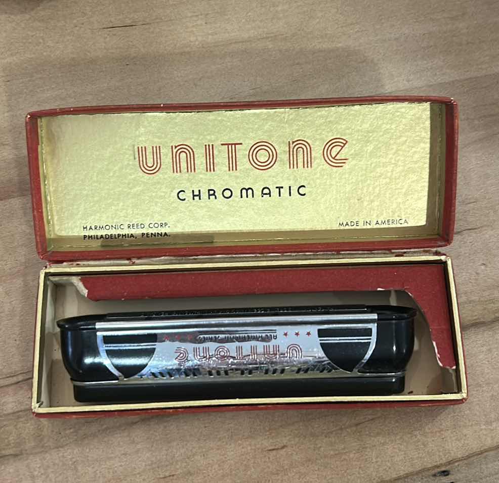 View 6 of UNITONE CHROMATIC HARMONICA (It is part of the "All American Series" and was produced shortly after 1934).