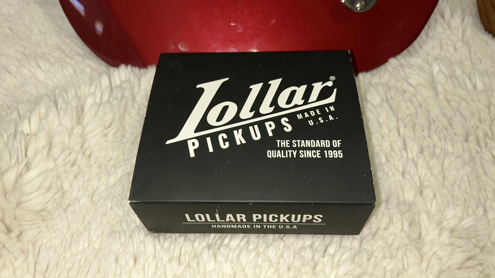 Photo 1 of WARMOTH GUITAR PARTS COMPANY TELECASTER
WARMOTH TELECASTER STYLE BODY
WARMOTH STANDARD THIN ROASTED MAPLE NECK WITH ROSEWOOD FINGERBOARD
BODY PAINTED BY SIX GUNN MUSIC LOCATED IN LAS VEGAS EQUIPPED WITH TWO LOLLAR (LOLLARTRON PICKUPS)