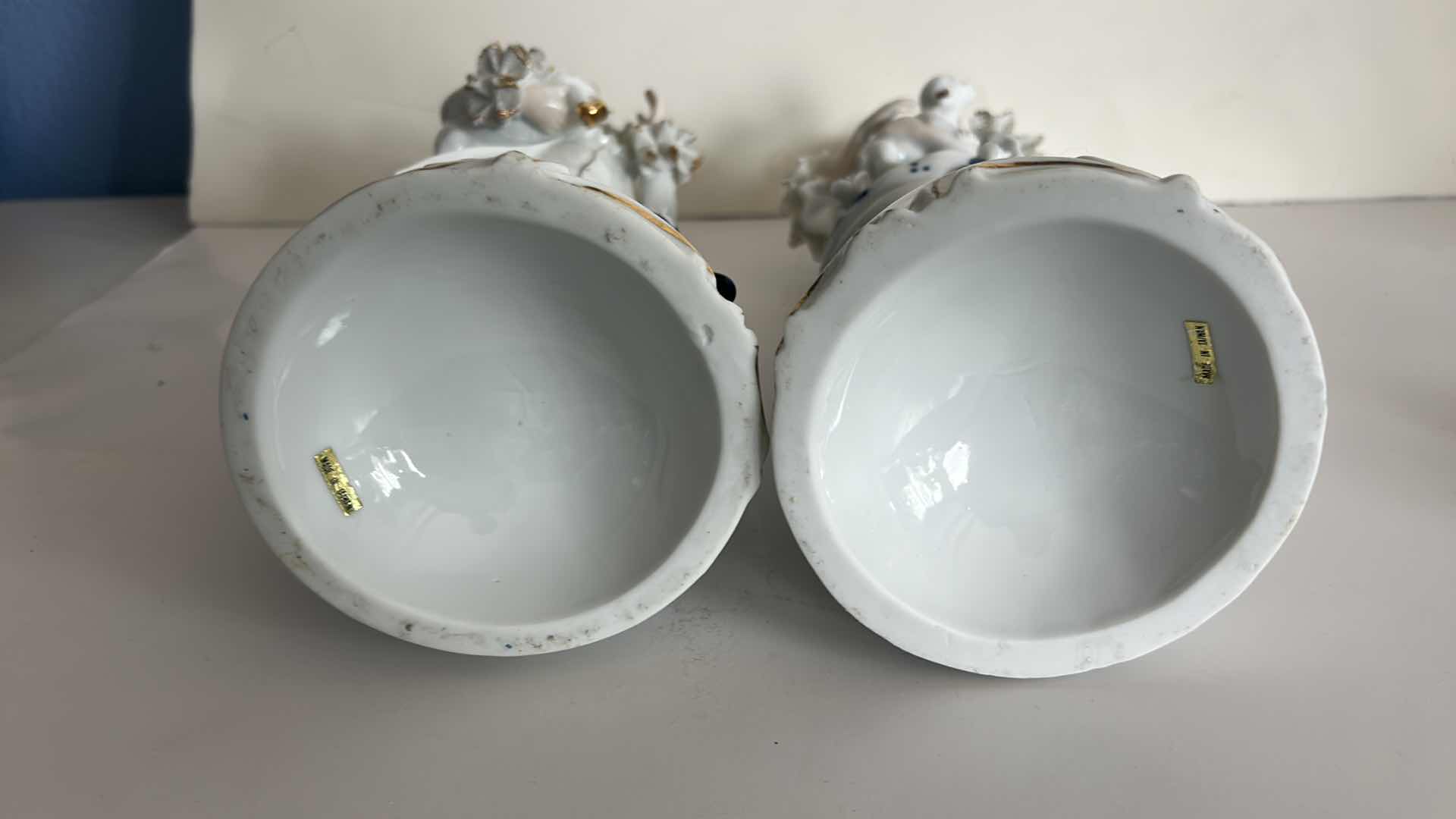 Photo 1 of 2 BLUE AND WHITE PORCELAIN FIGURINES H14.5”